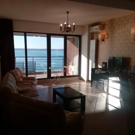 Green Lake 13 Apartmán Mamaia